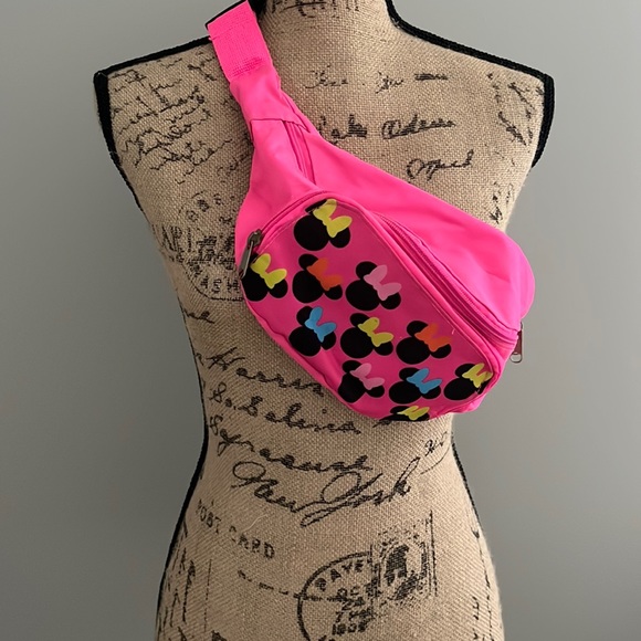 Disney Bags Vintage Disney Parks Minnie Mouse Belt Bag Poshmark